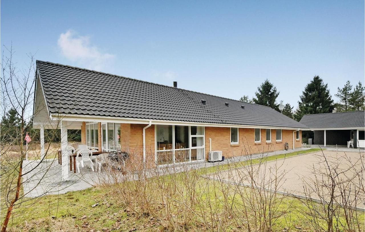 7 Bedroom Stunning Home In Herning Kølkær Bagian luar foto