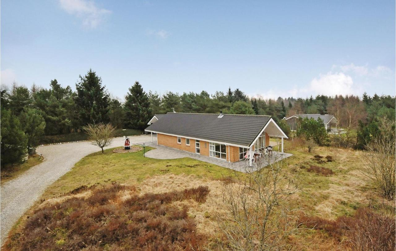 7 Bedroom Stunning Home In Herning Kølkær Bagian luar foto