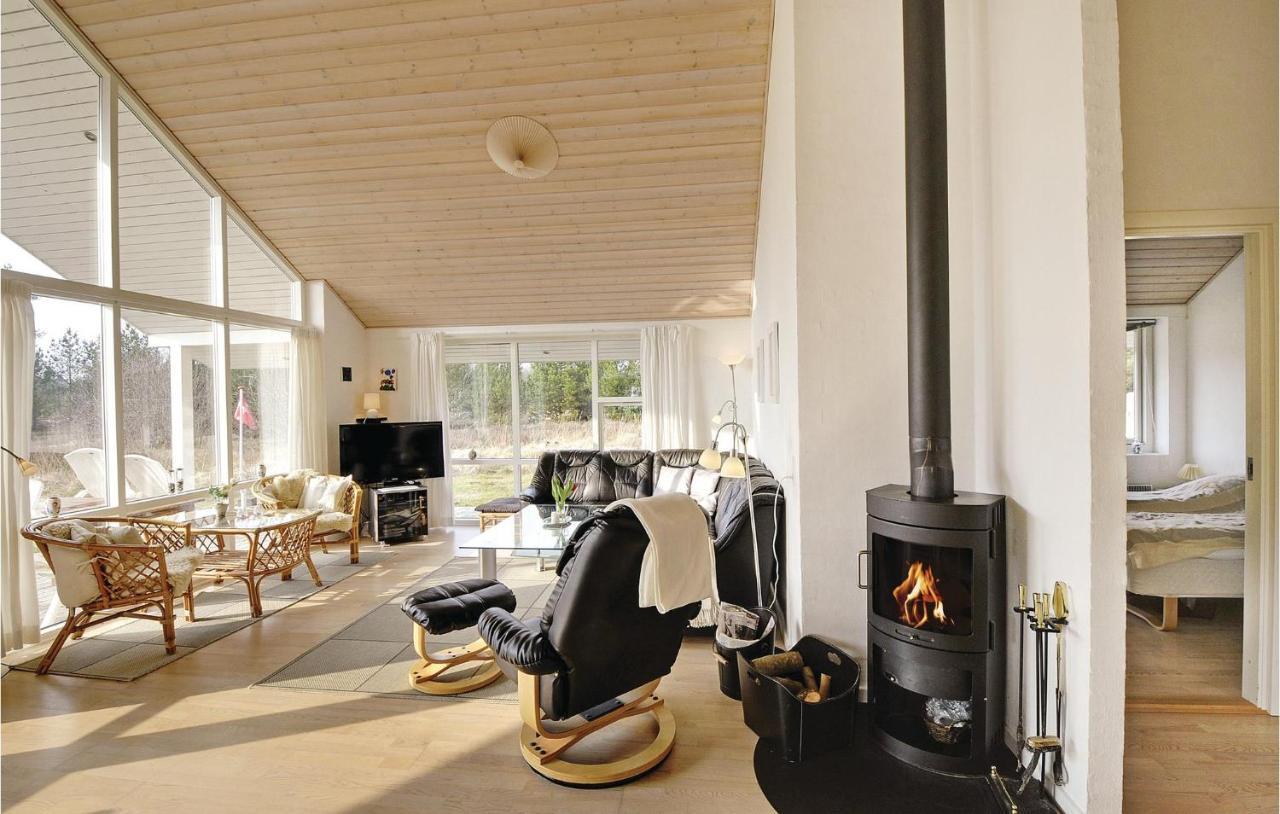 7 Bedroom Stunning Home In Herning Kølkær Bagian luar foto