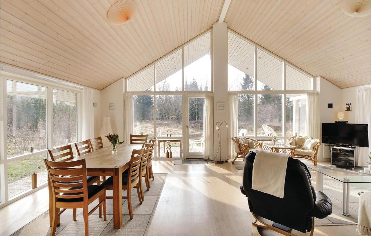 7 Bedroom Stunning Home In Herning Kølkær Bagian luar foto